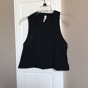 Lululemon crop top